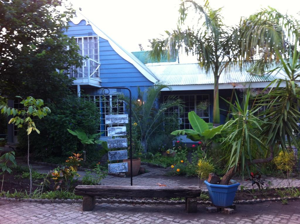 The Old House Bed & Breakfast Kasane Exterior photo